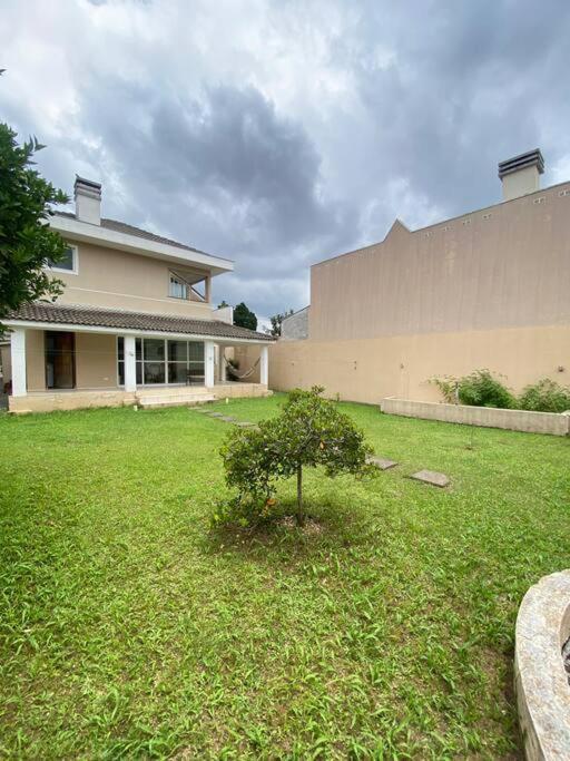 Sobrado Espacoso Em Santa Felicidade Куритиба Екстериор снимка